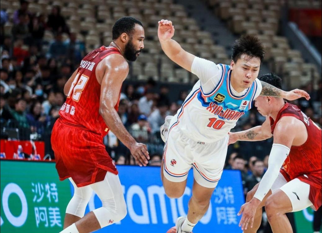 关于CBA季后赛转会期走向成谜，犹他爵士篮板制胜，压力陡增，训练强度明显提升的信息
