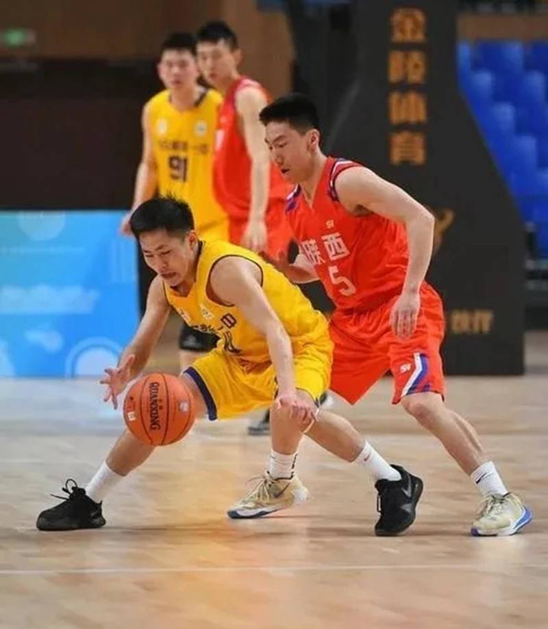 包含冲刺阶段体能课后，深圳男篮战术微调备战社区盾，更衣室稳定，赛程密集仍需轮换的词条-开云官网